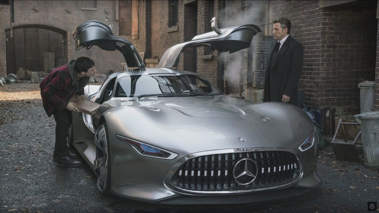 Mercedes-AMG:s framtida bilar måste klara Batman-testet
