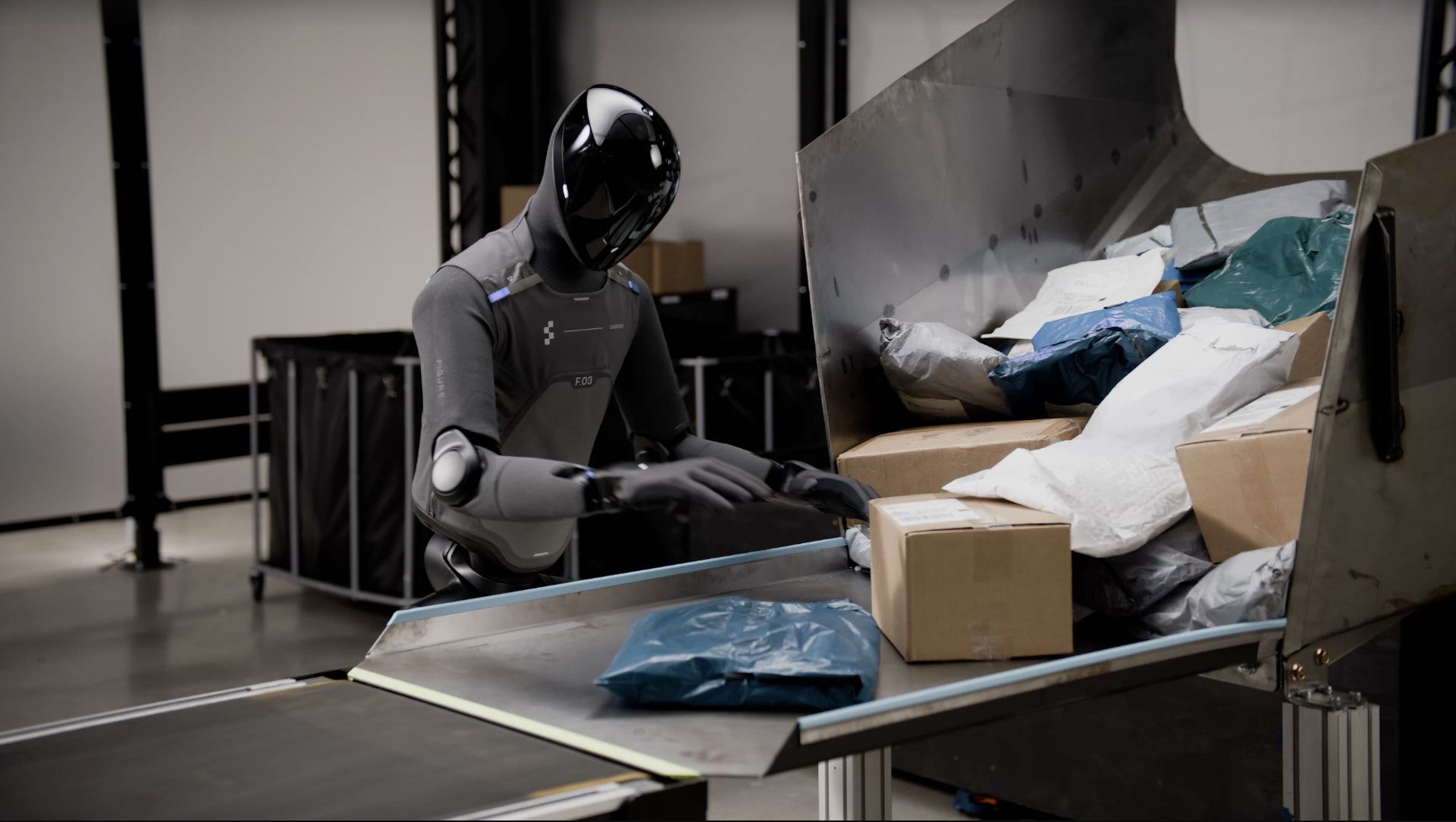 Roboten Figure 03 ska kunna hjälpa till med lite av varje