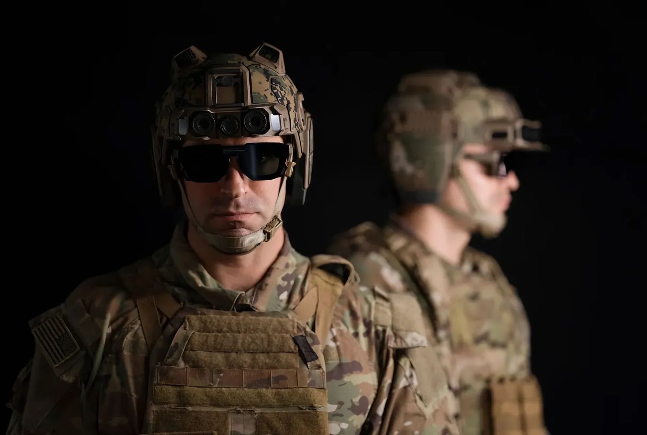 Anduril visar upp AR-hjälmen EagleEye