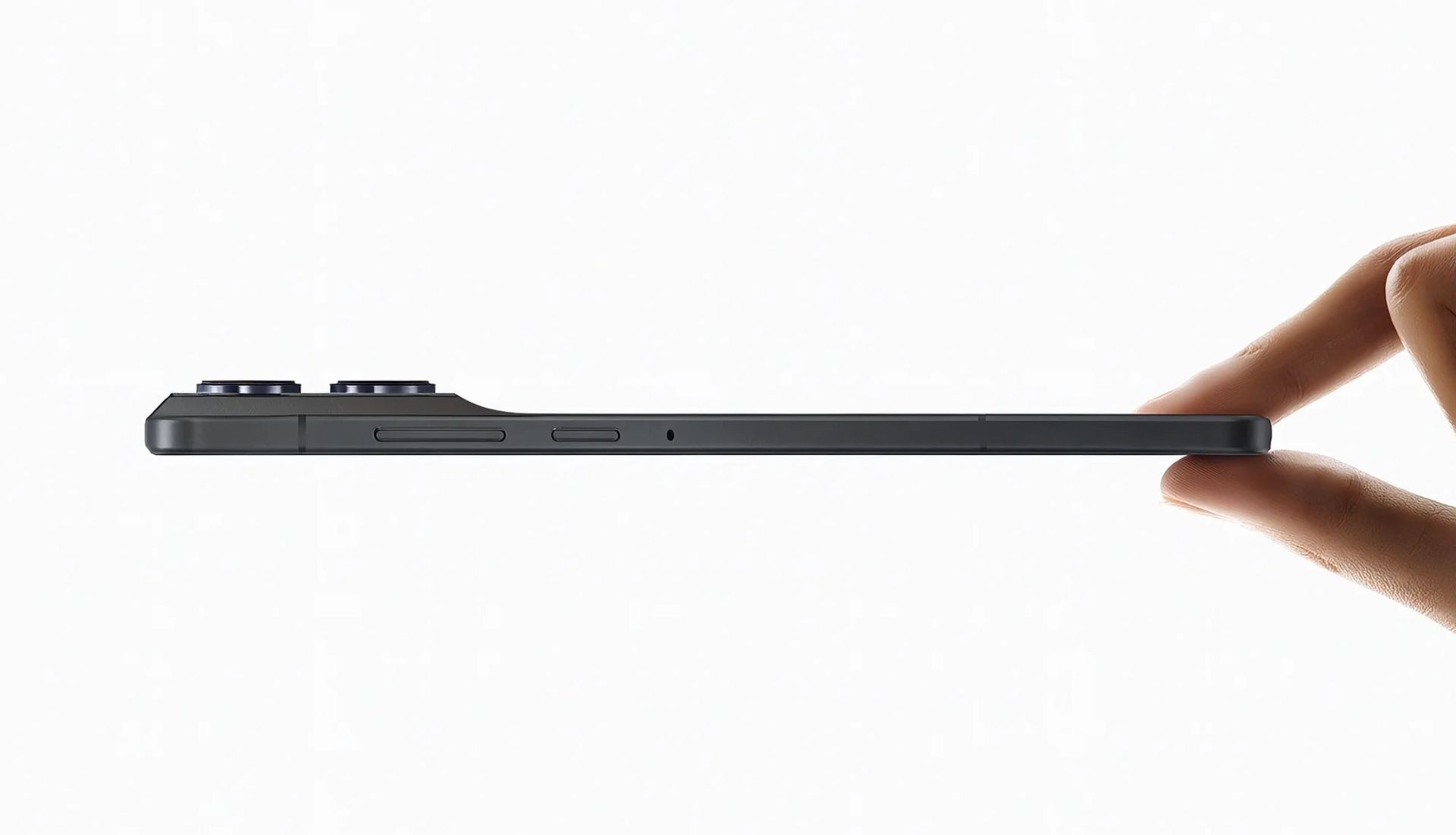 Motorola presenterar supertunna Moto X70 Air