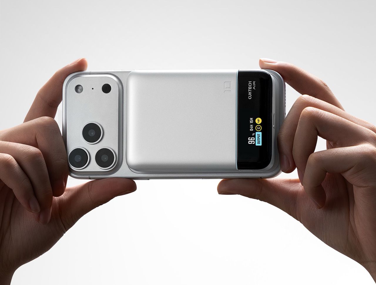 Cuktechs magnetiska powerbank har en skärm