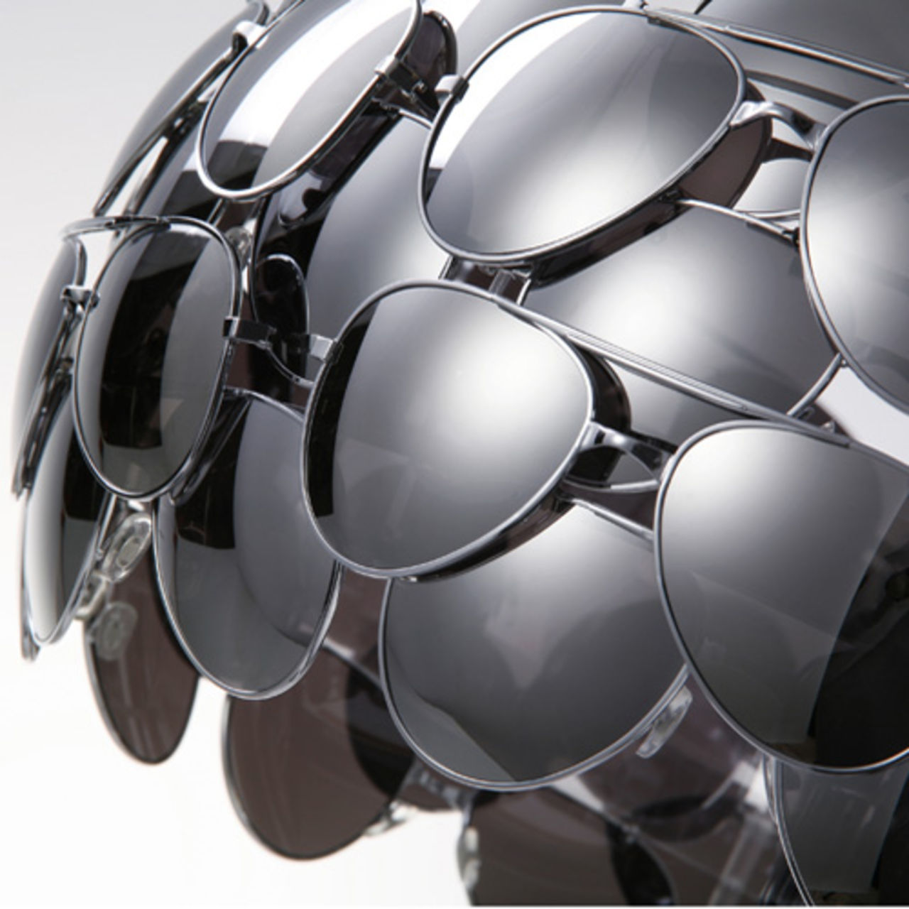 Cool lampa av solglasögon