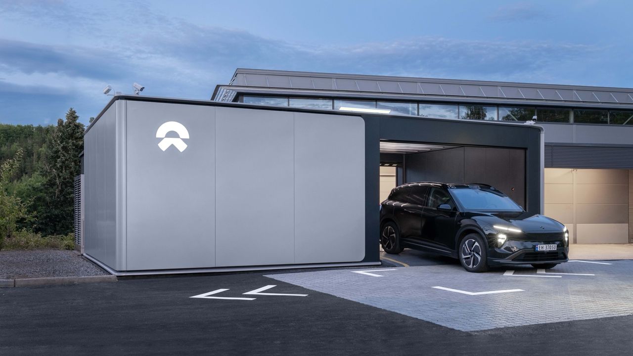 Nio:s batteri-stationer får stabilisera det svenska elnätet