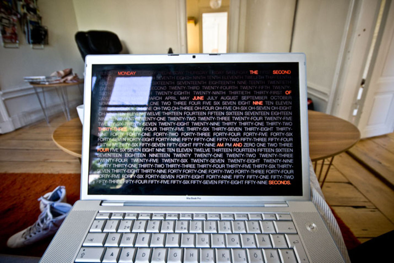 Ordklocka som skärmsläckare