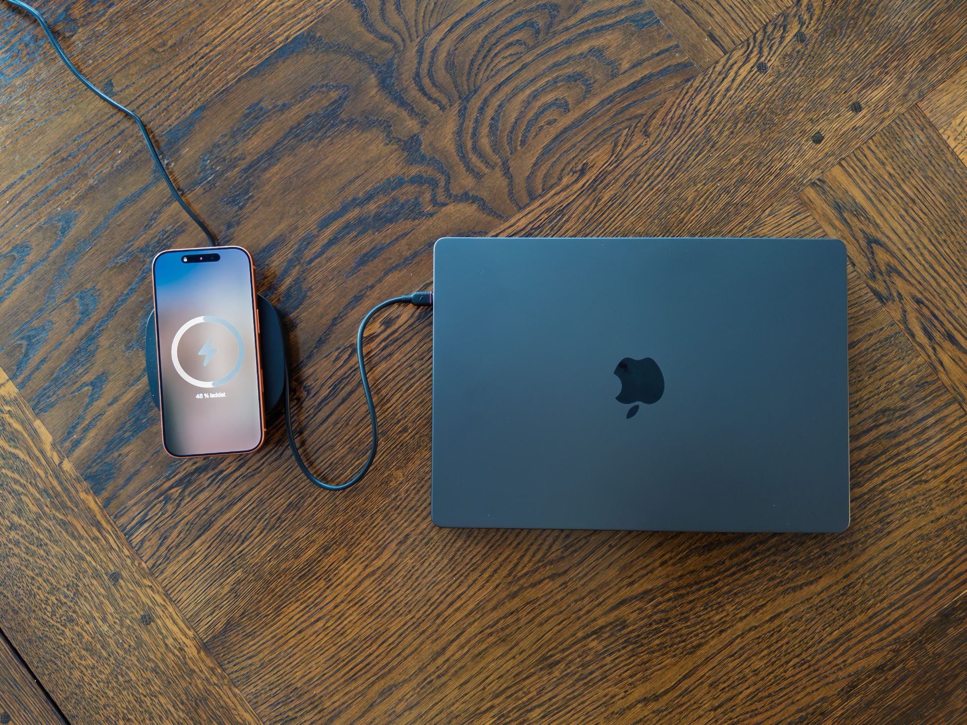 Unisynks datorladdare med Qi2 är smart