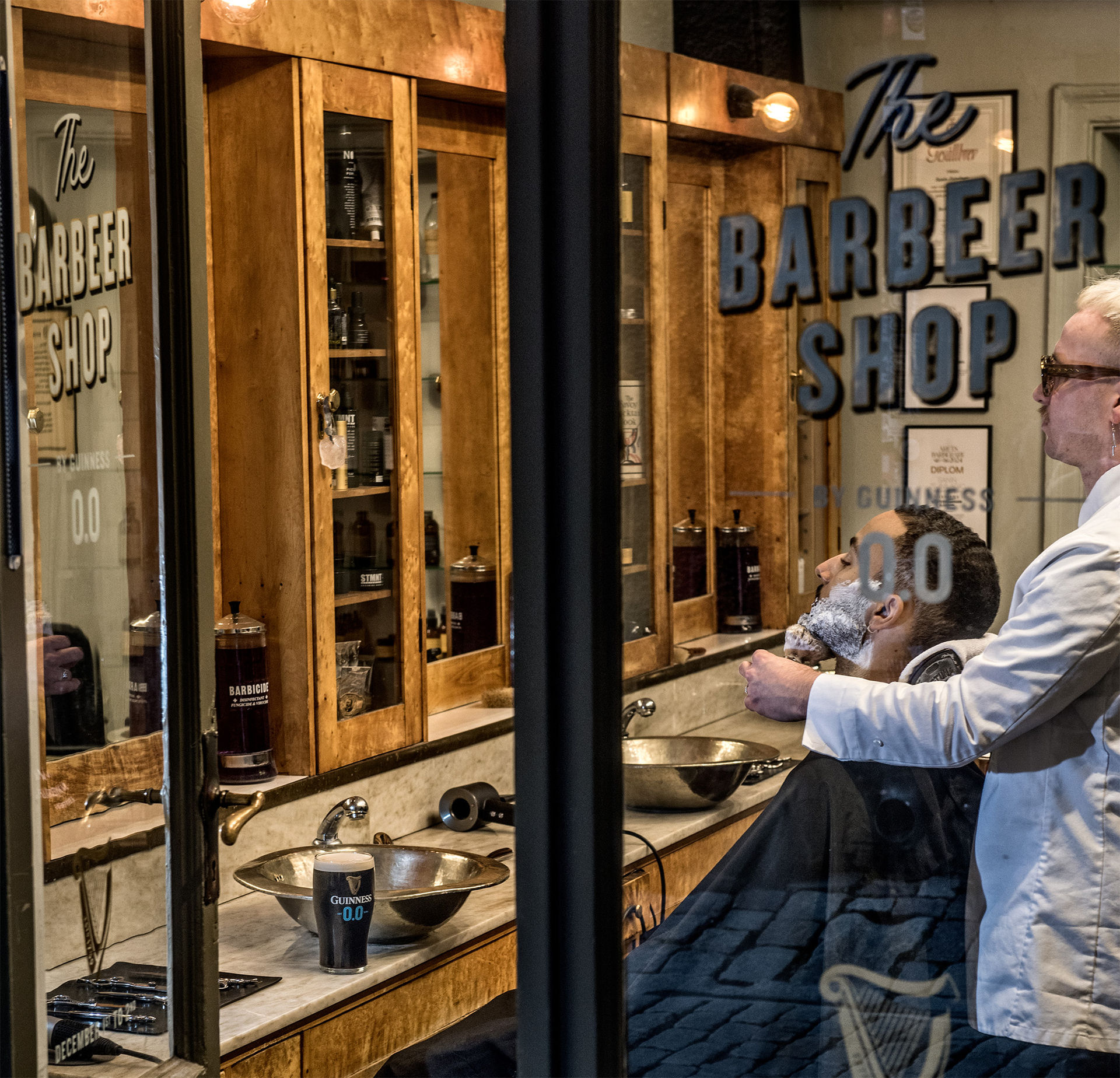 Fixa mustaschen gratis när kampen är över