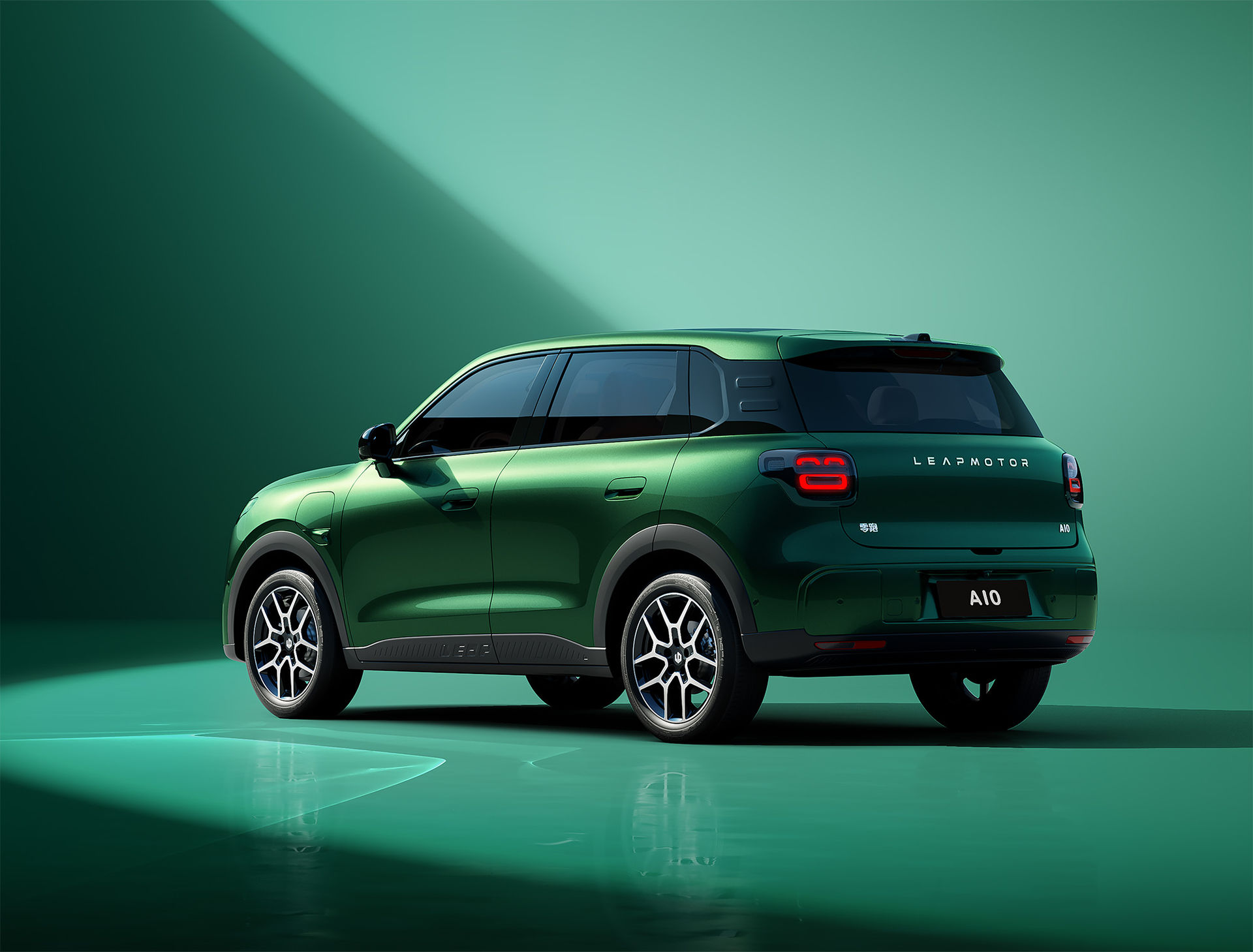 Leapmotors kompakta el-SUV kommer till Sverige nästa höst