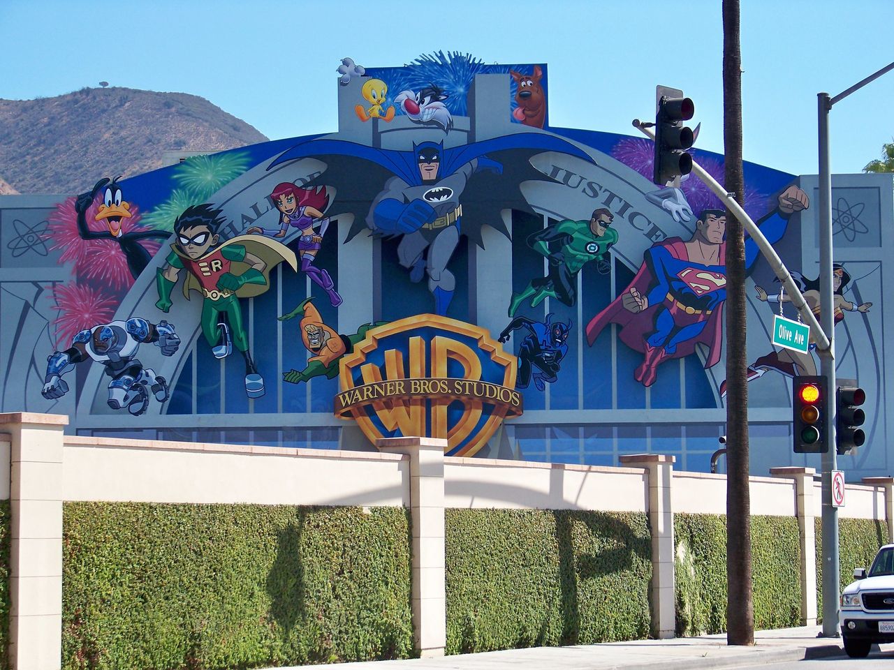 Fientligt bud på Warner Bros. finansieras av Trumps svärson