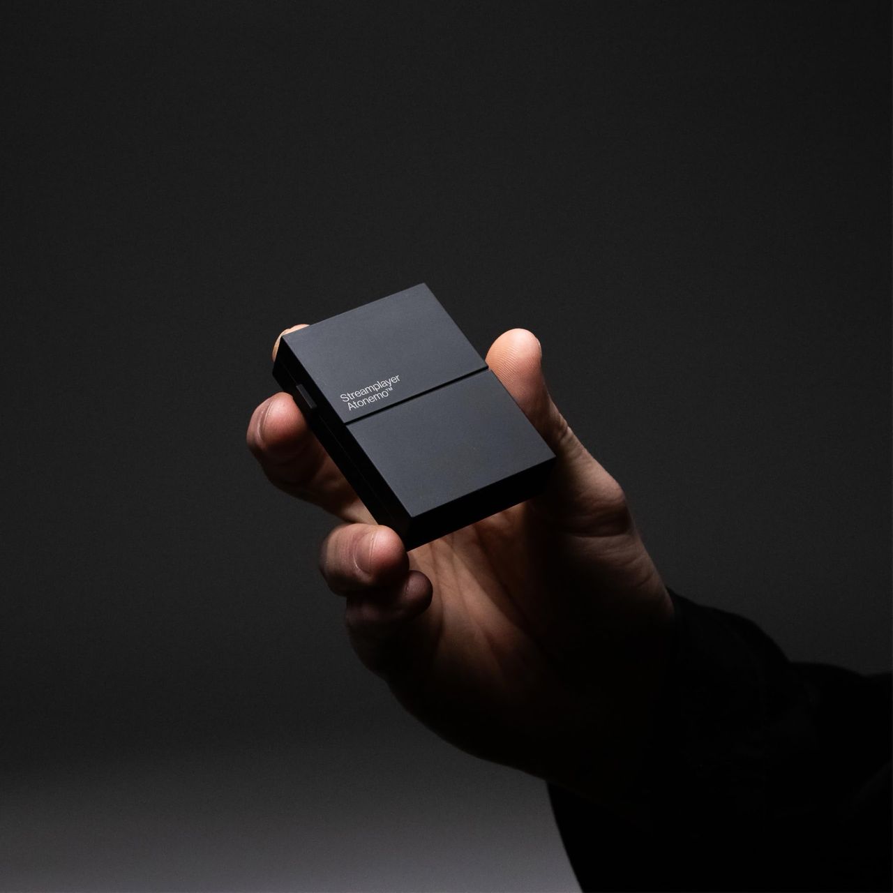 Svensk duo gör gamla högtalare smarta