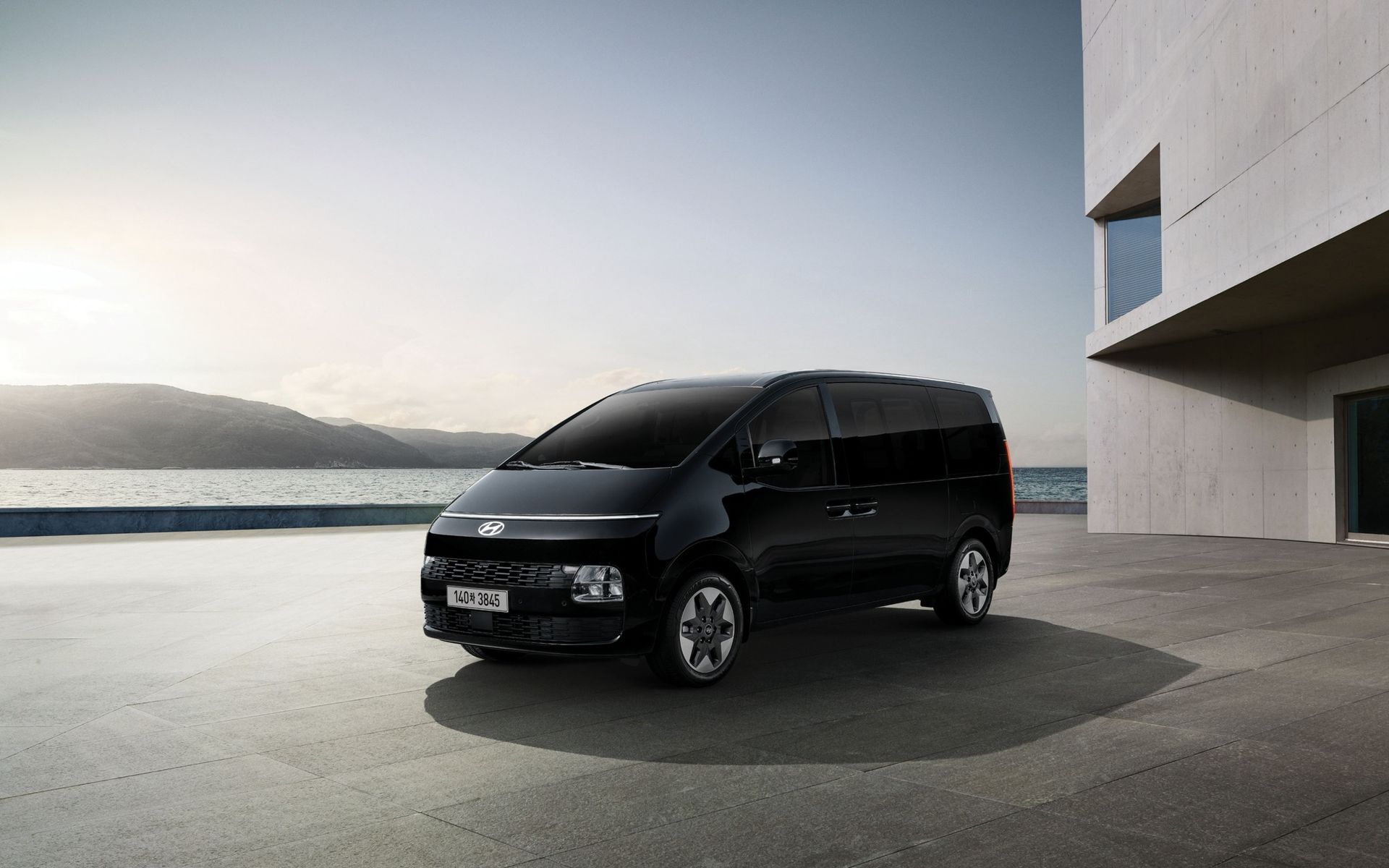 Hyundais futuristiska Staria får sig en uppdatering