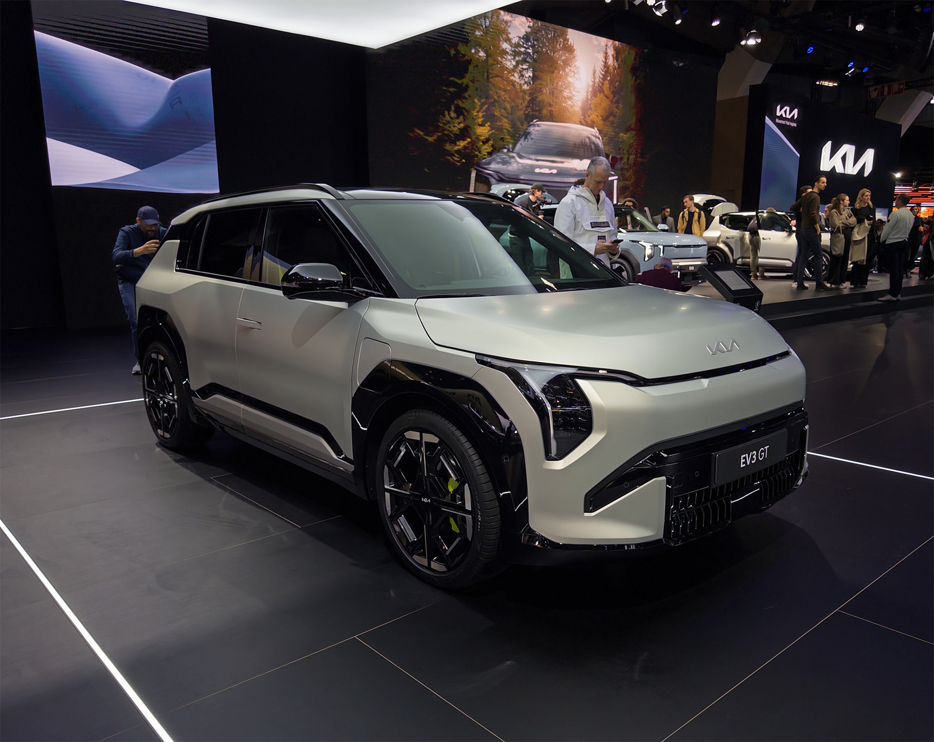 Kia visar upp tre nya GT-versioner