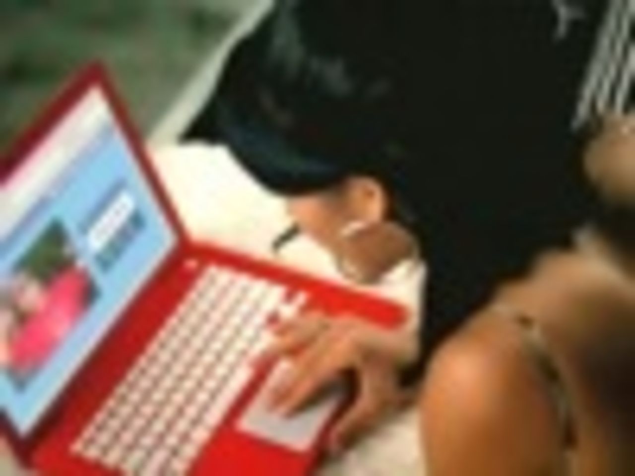 Det är dags för en röd MacBook!