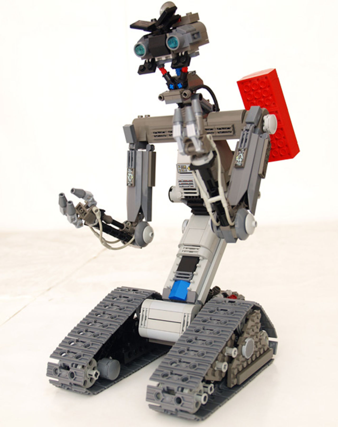 Johnny-5 - nu som legomodell