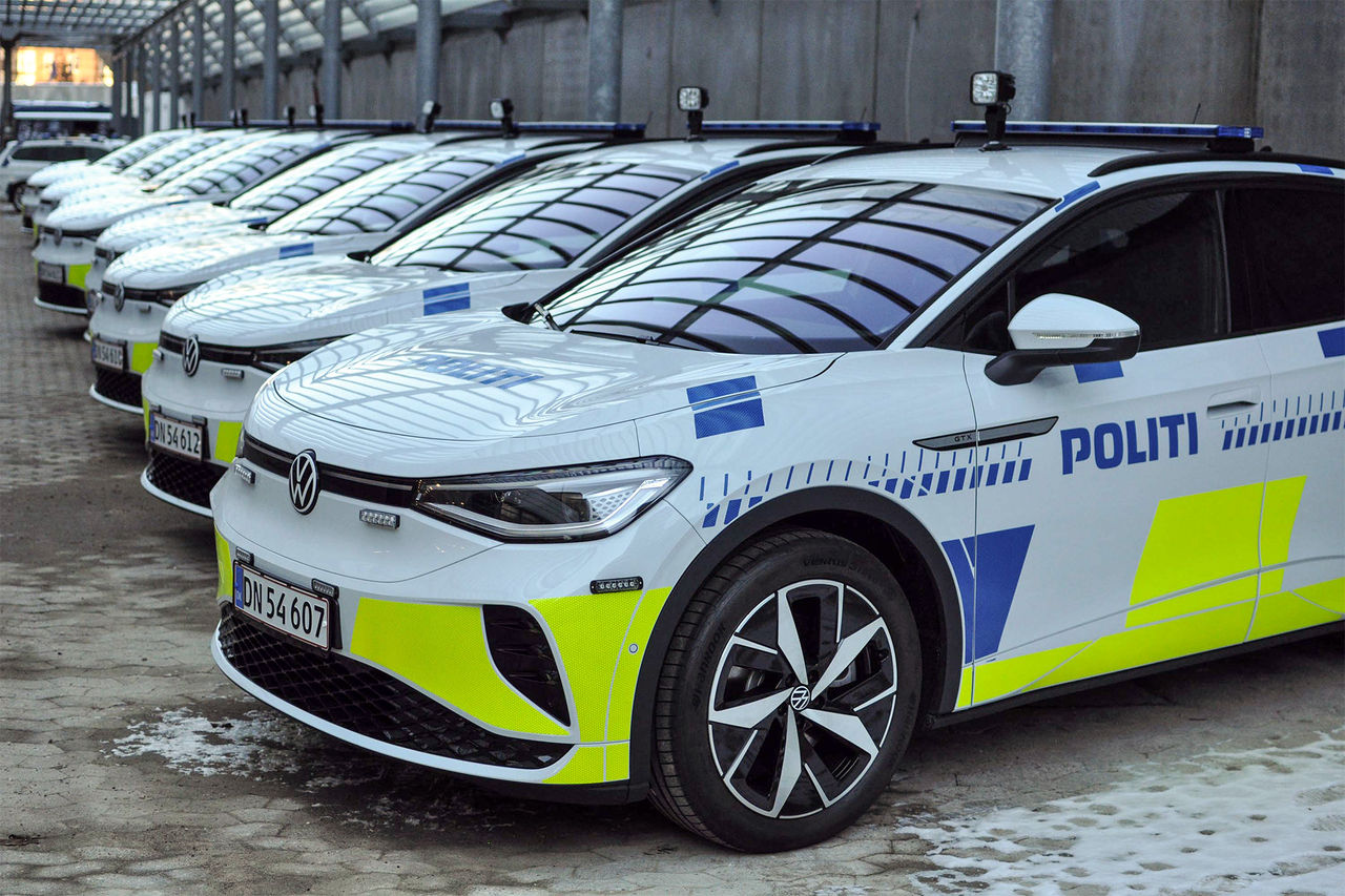 Danska polisen ger elbilen tumme upp