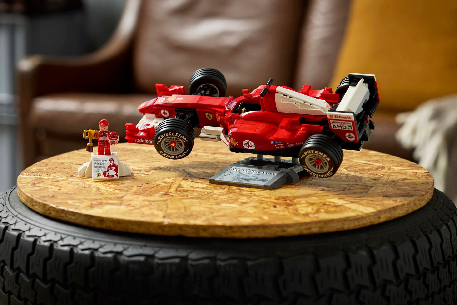 LEGO hyllar Schumachers legendariska Ferrari F2004