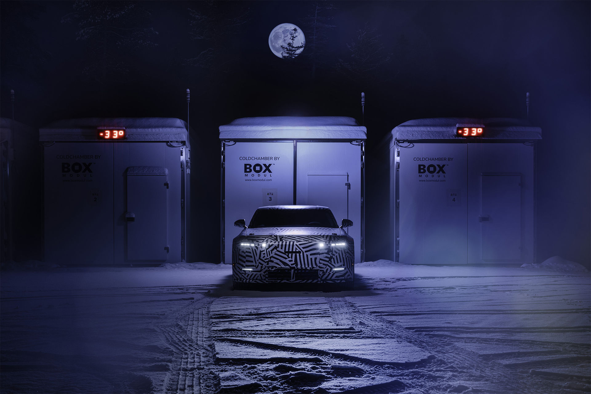 Jaguar vintertestar i Arjeplog