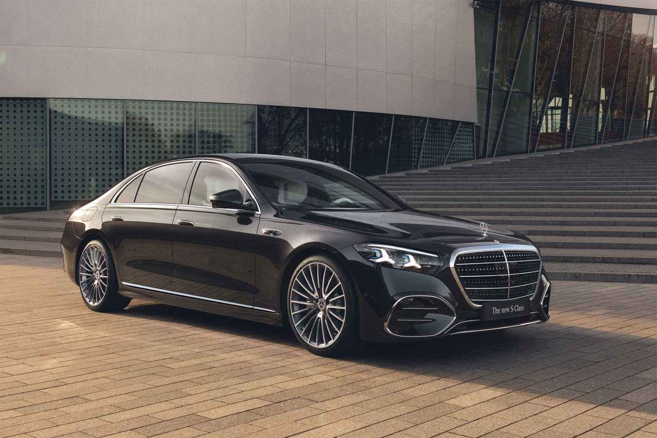Mercedes slänger ut sin stora lyxelbil