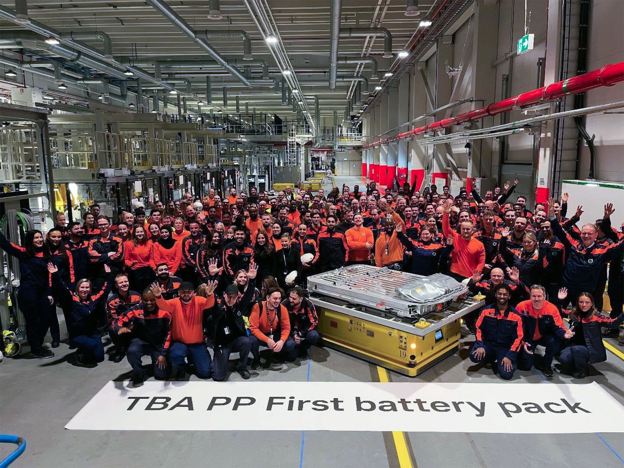 Första batteripacket till Volvo EX60 producerat! Ett steg närmare produktion.
