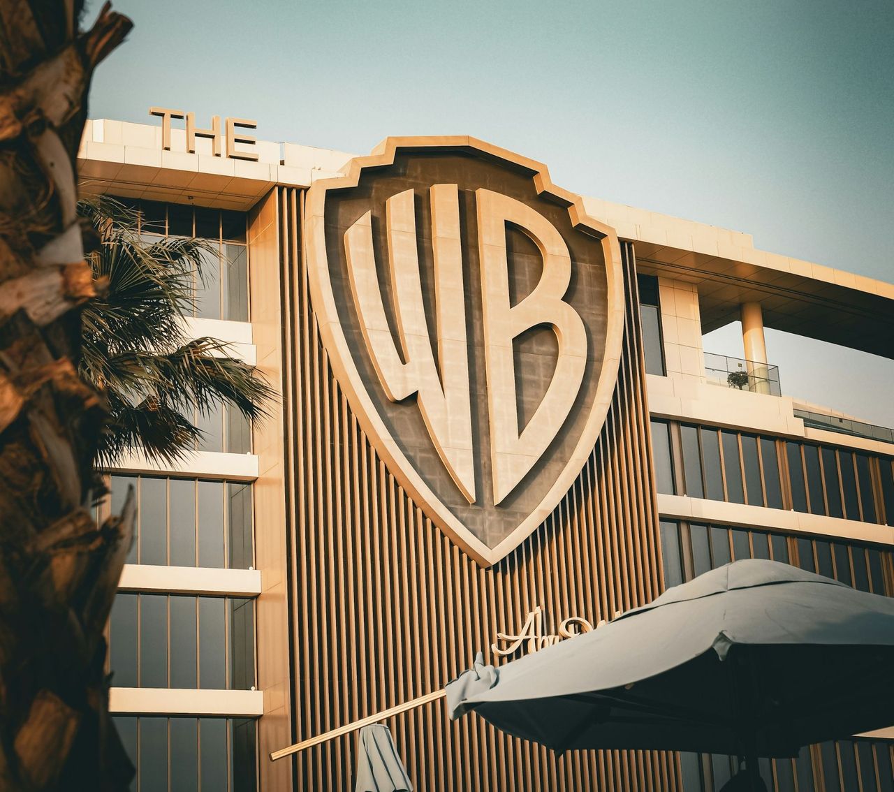 Netflix höjer inte budet på Warner Bros.