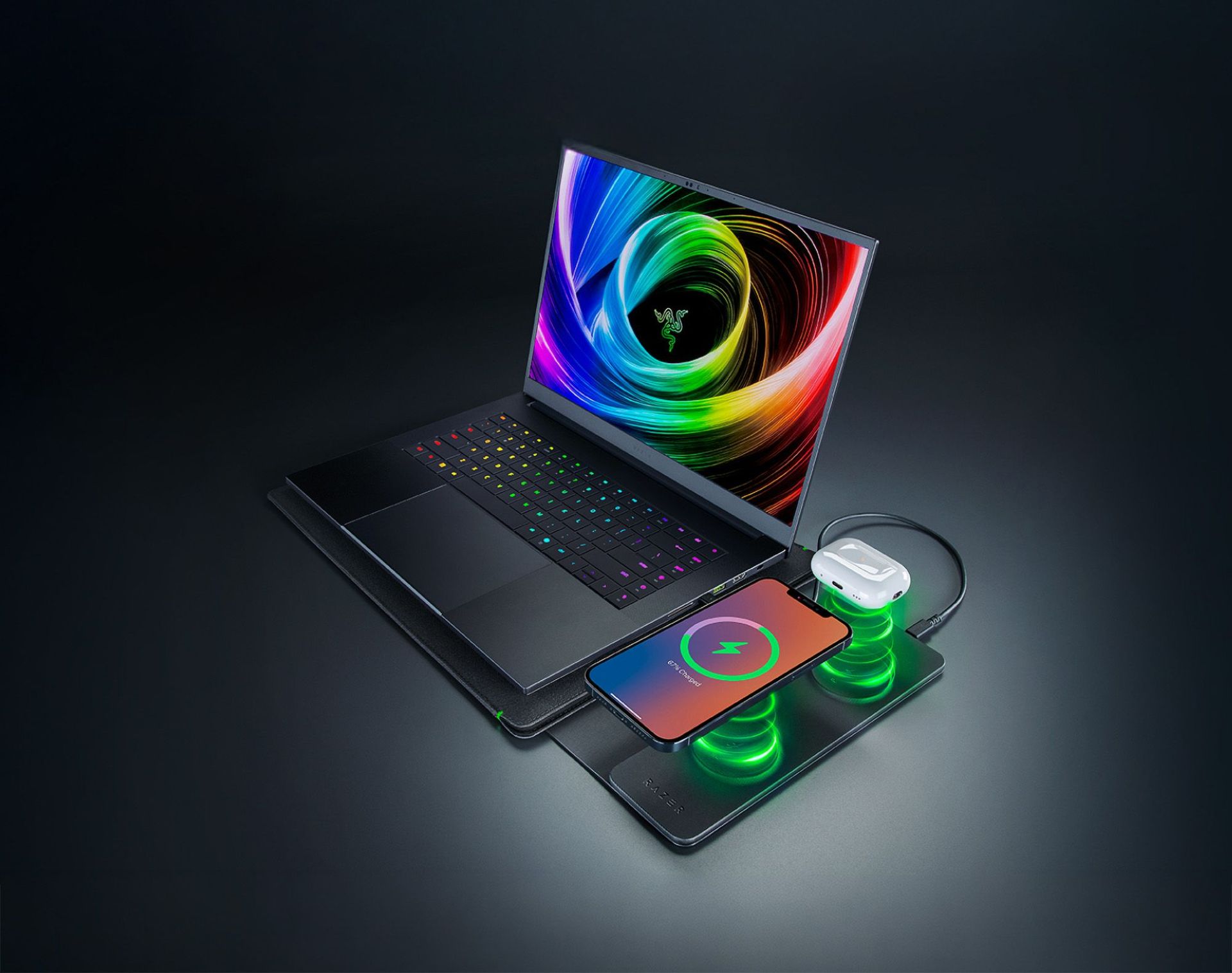 Laptopfodralet som även kan ladda mobilen