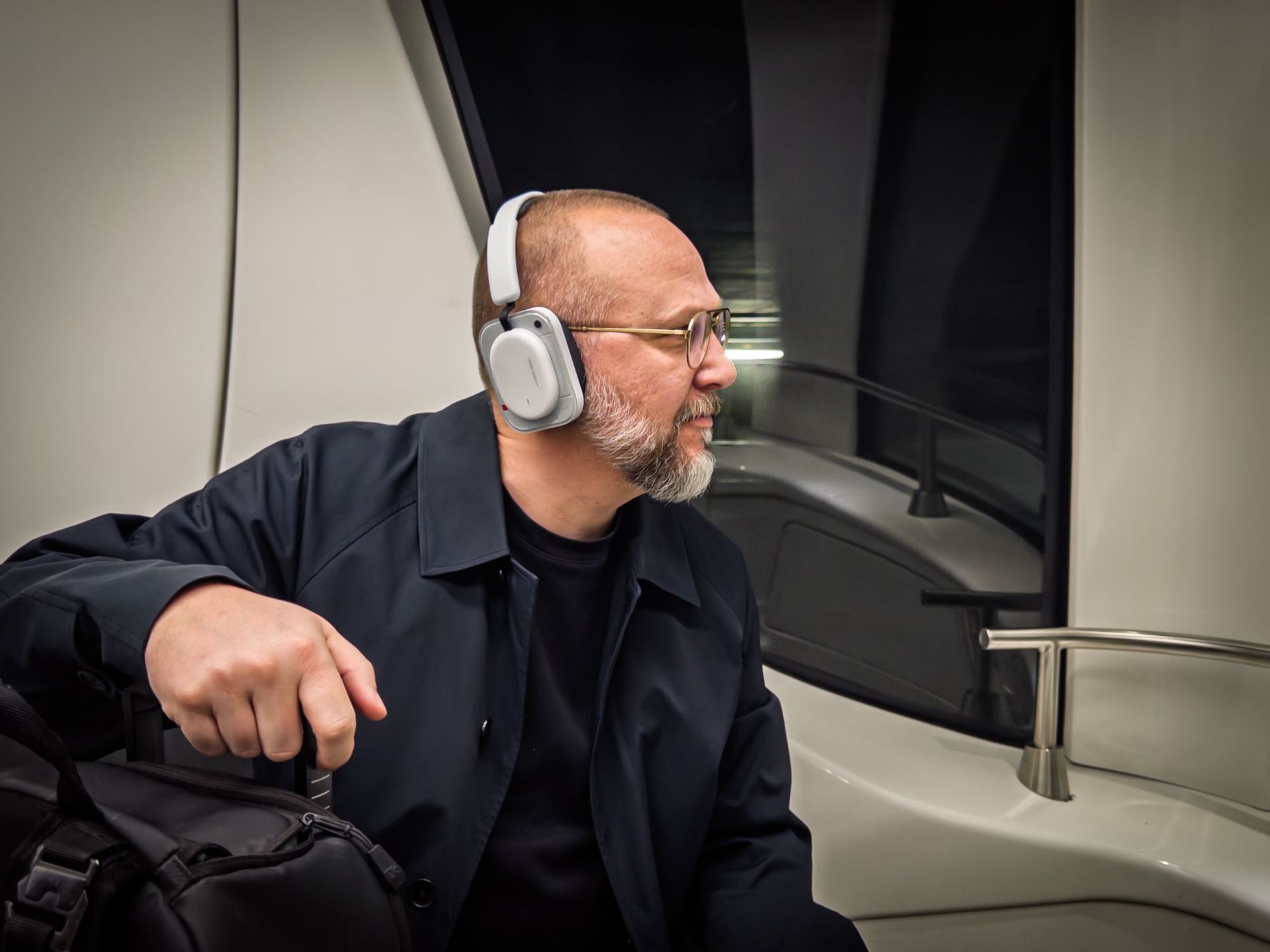 Vi har testat Nothing Headphone(a)