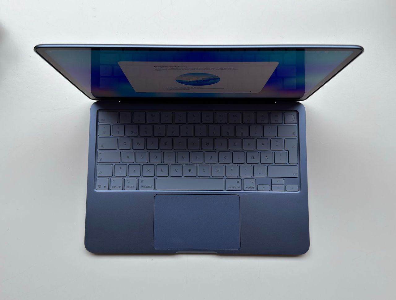 Parallels verkar funka fint på MacBook Neo