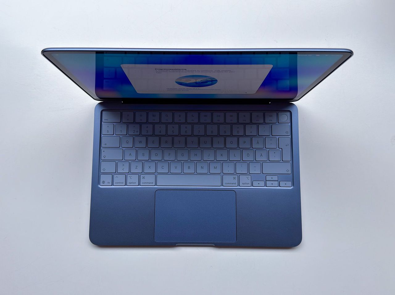 Parallels verkar funka fint på MacBook Neo