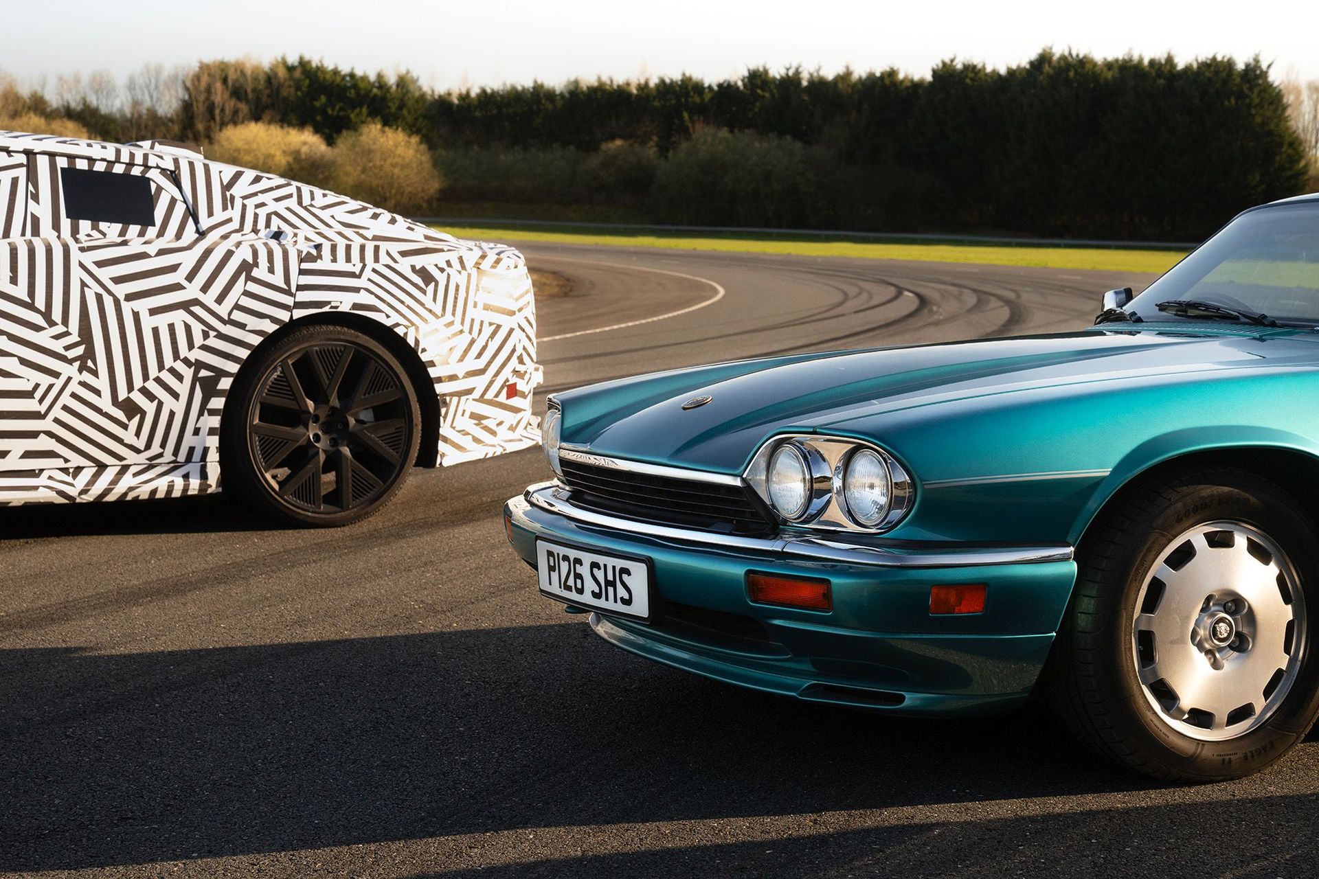 Jaguar säger att nya modellen bär arv från klassiker
