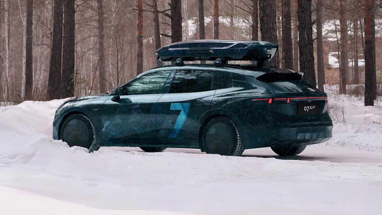 Lynk & Co släpper också en sportkombi