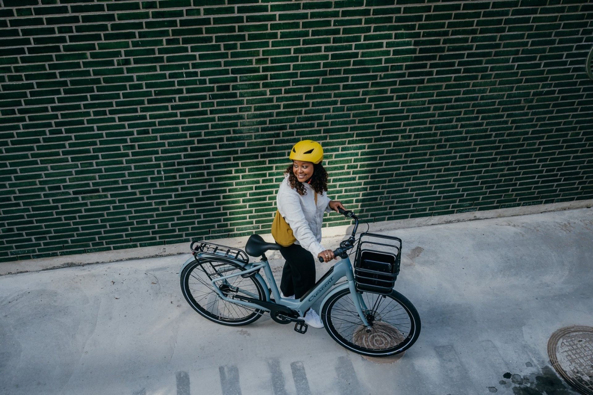 Crescent rullar ut elcykeln Elody