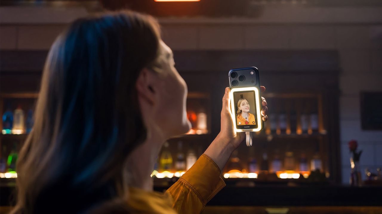 Insta360 Snap ger din telefon en bakre skärm