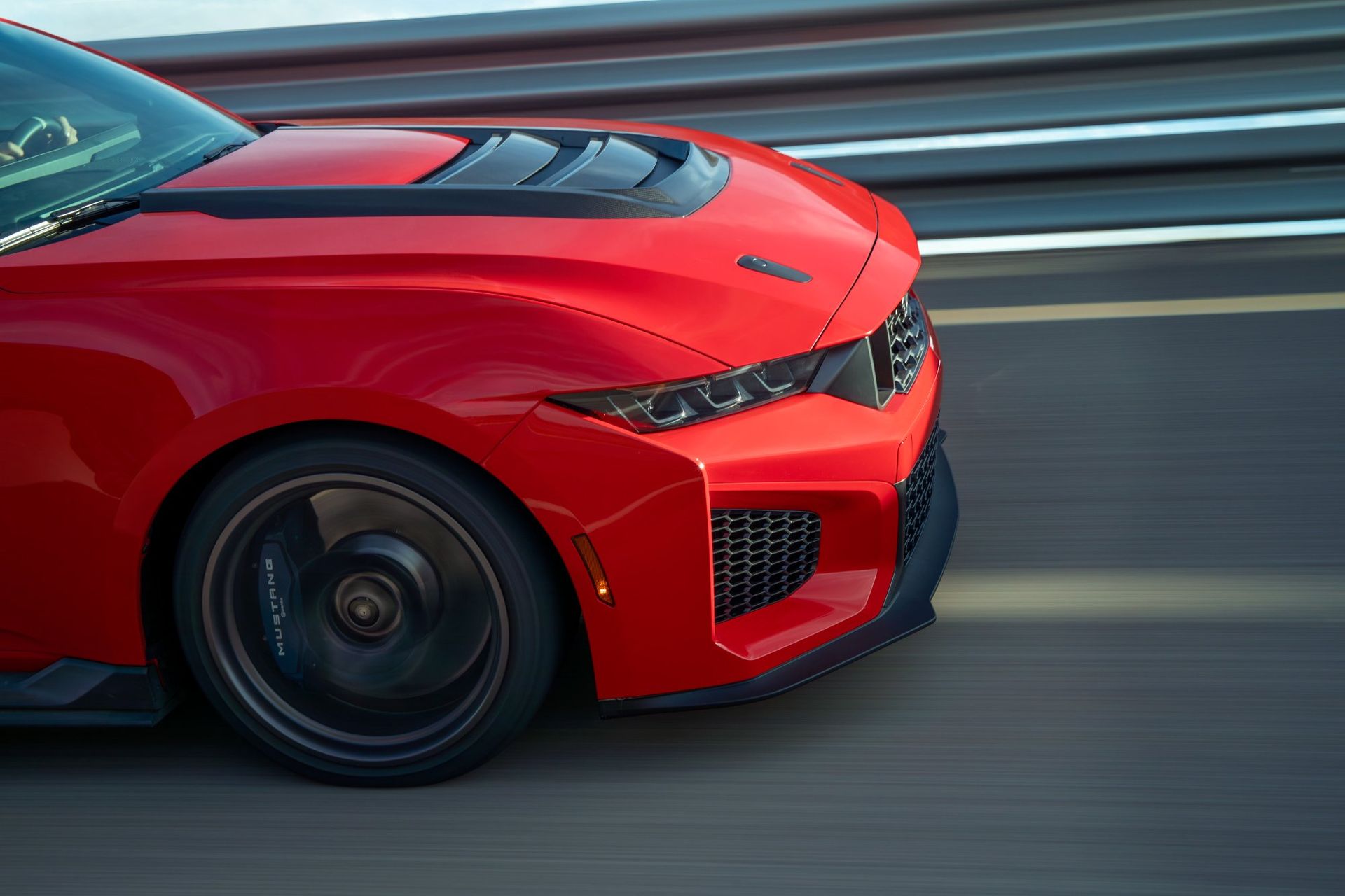 Ford släpper ännu vassare version av Mustang Dark Horse