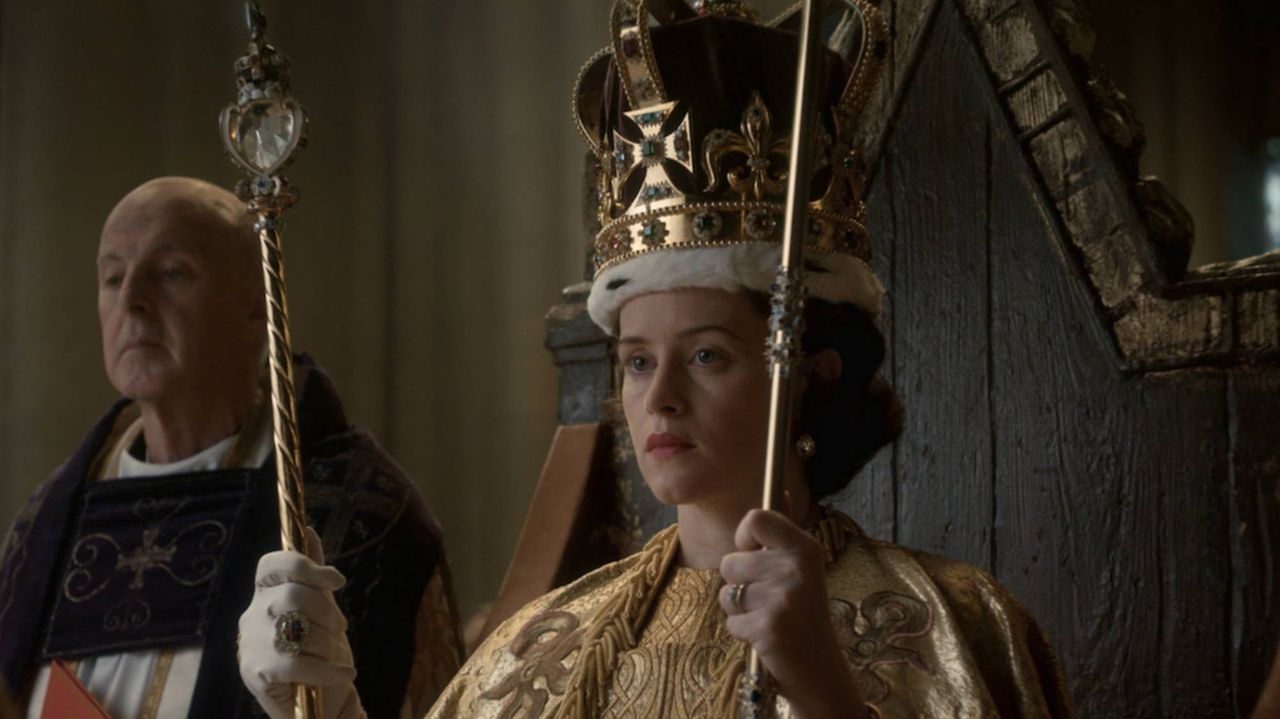 The Crown får prequel och Under Paris får uppföljare