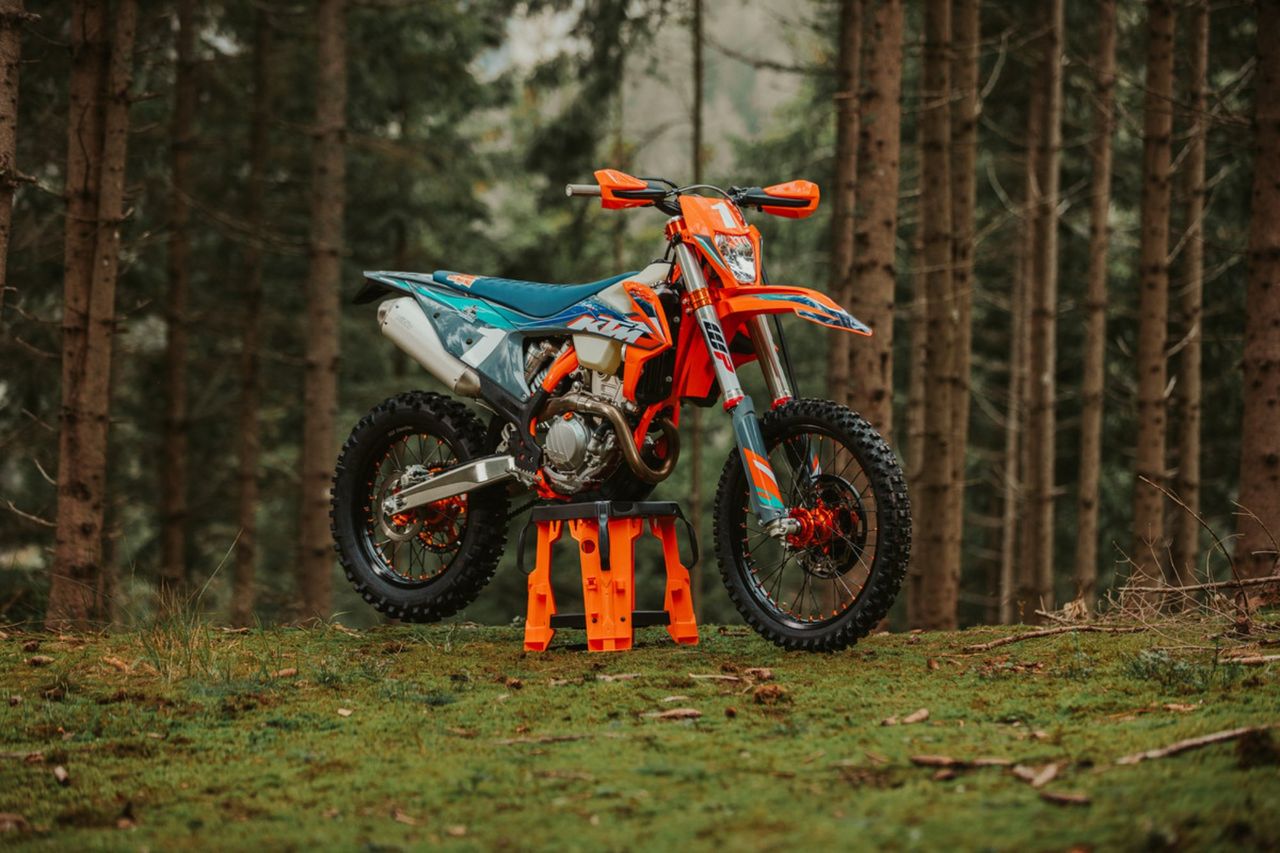 KTM anklagas för att ha sålt olagliga motorcyklar