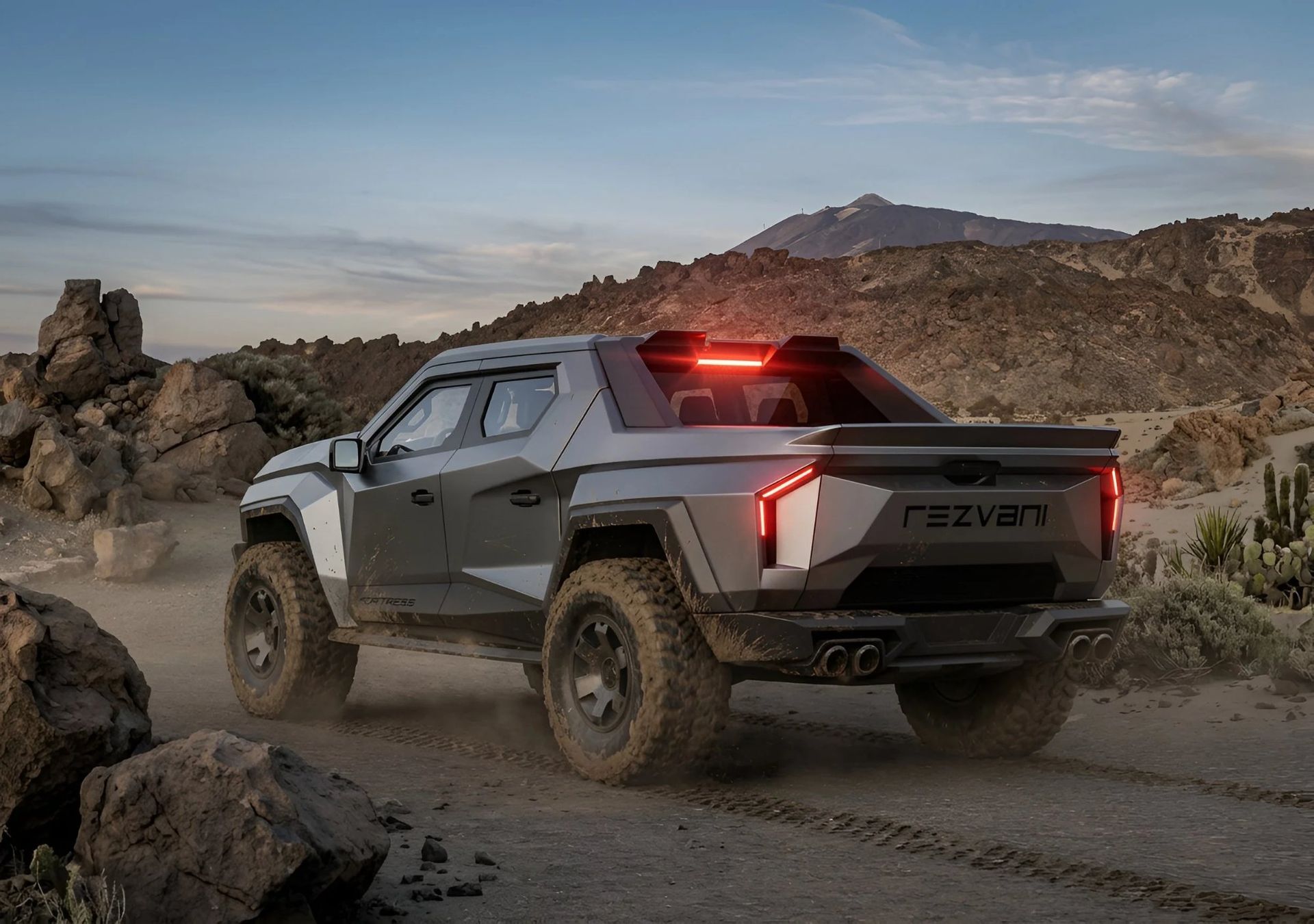 Äntligen finns det en Tactical Off-Road Super Truck!