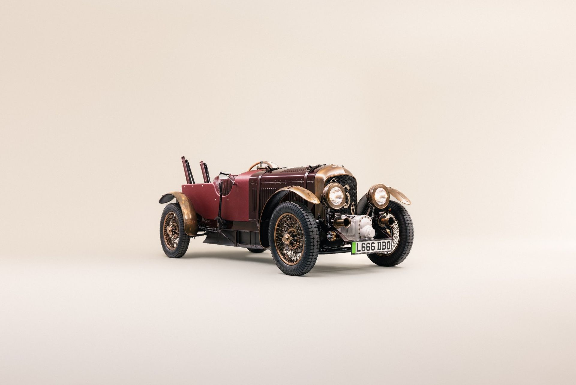 Bentley Blower Jnr specialbeställd av Jason Momoa