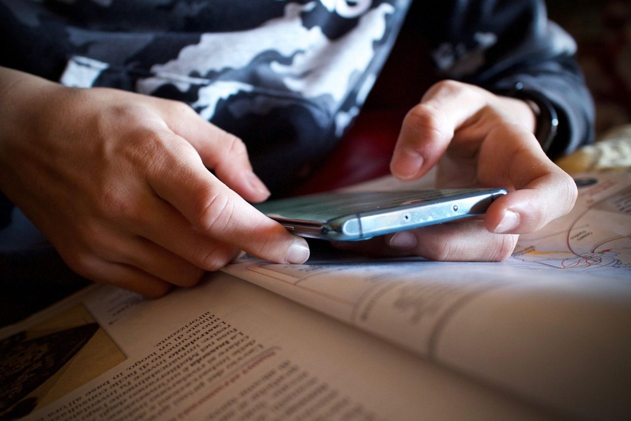 Sveriges skolor blir mobilfria i augusti