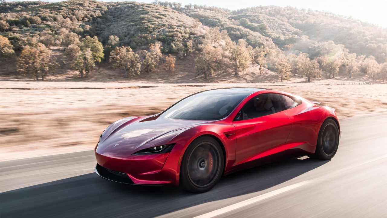 Lanseringen av Tesla Roadster skjuts upp igen