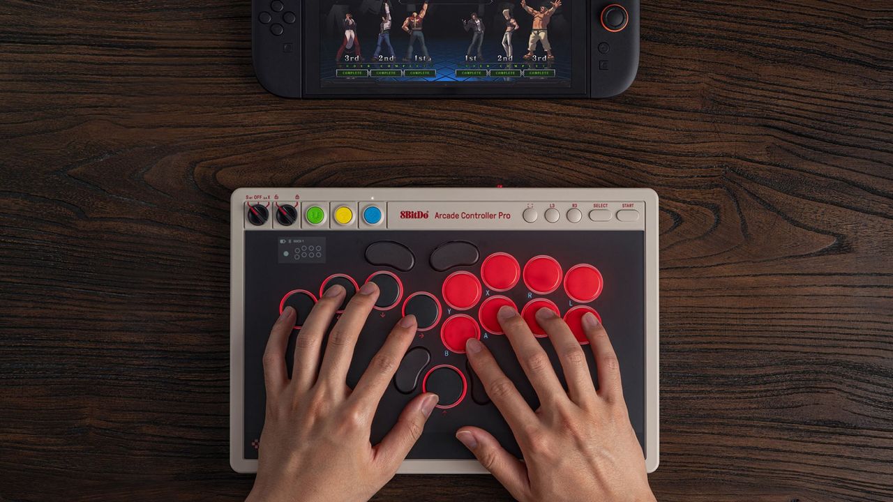 8BitDo visar upp ny version av arkadspelskontroll