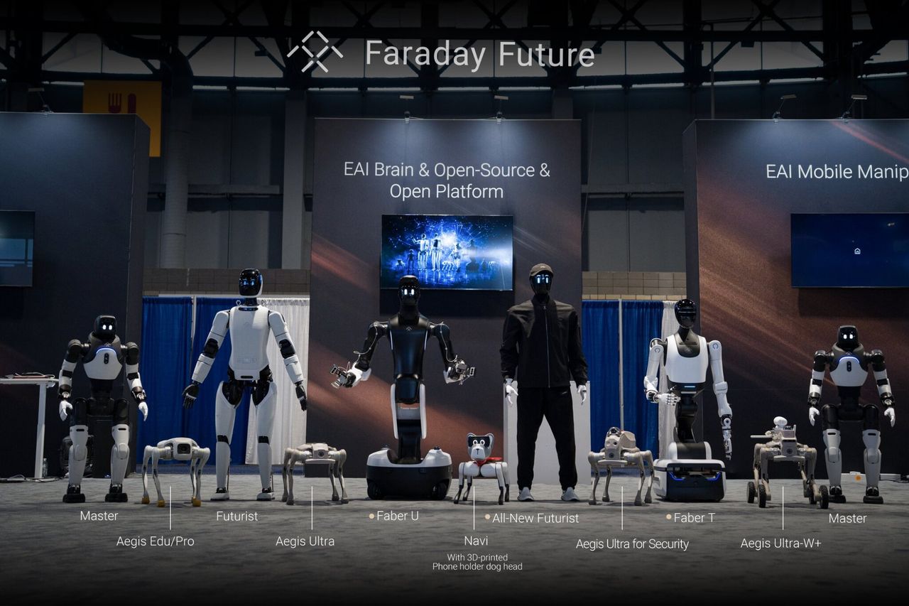Faraday Future visar upp robotar