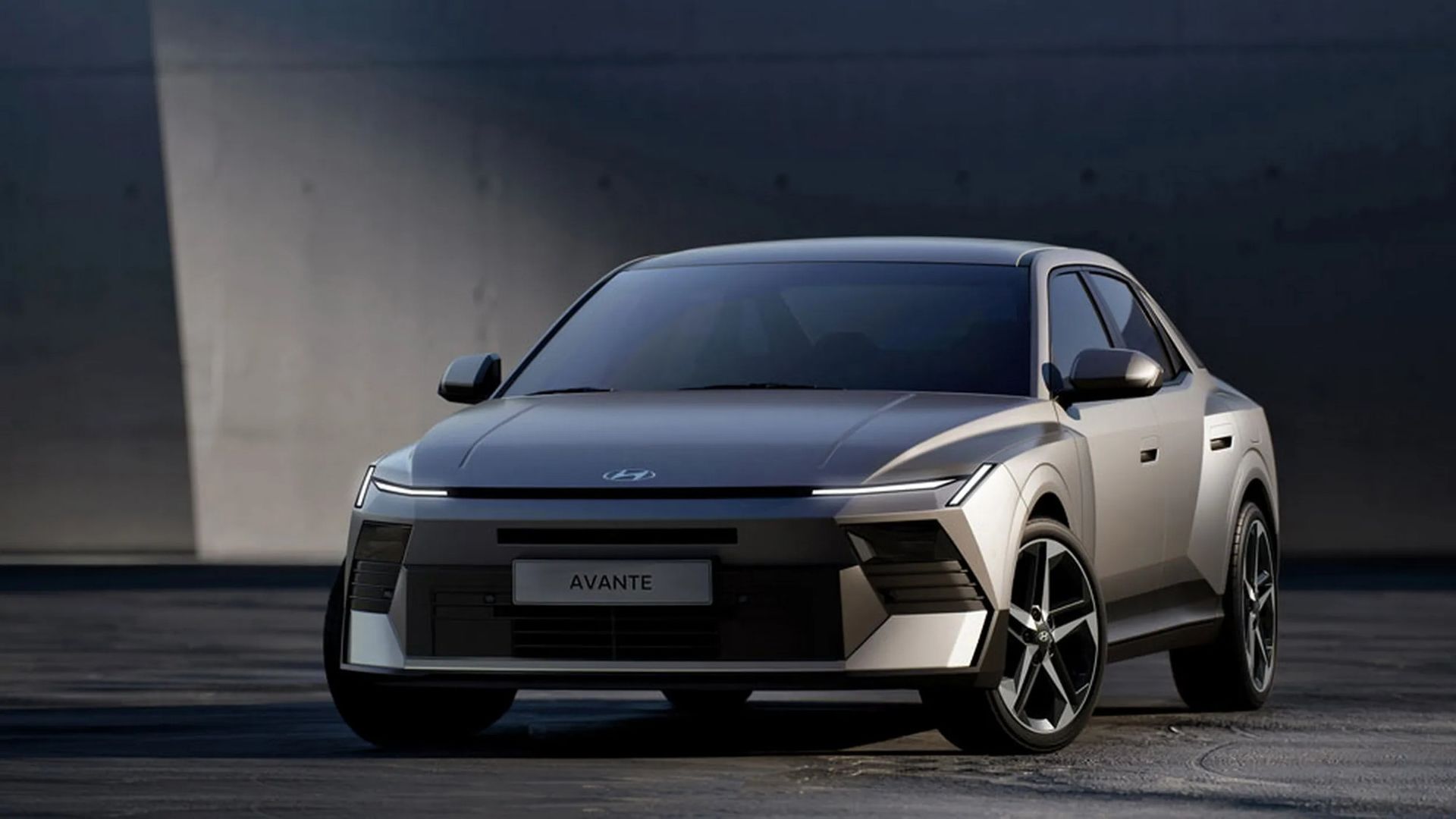 Nya Hyundai Elantra får skarpare linjer