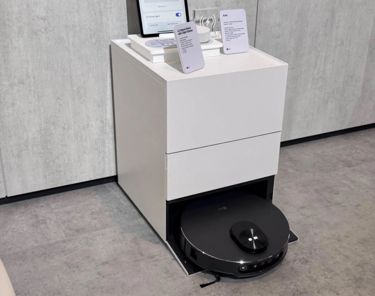 LG:s nya robotdammsugare ska se ut som ett sidobord