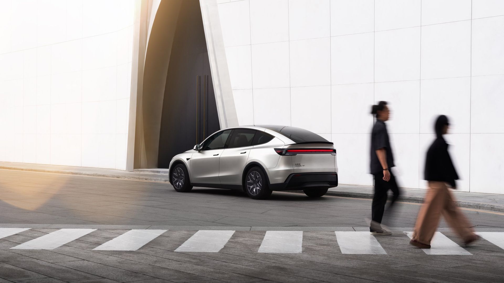 Tesla överträffar förväntningarna