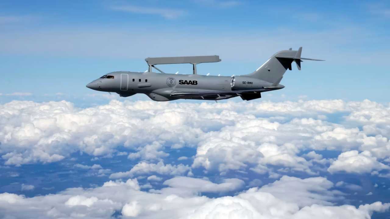 Nato ska köpa flygplan av Saab