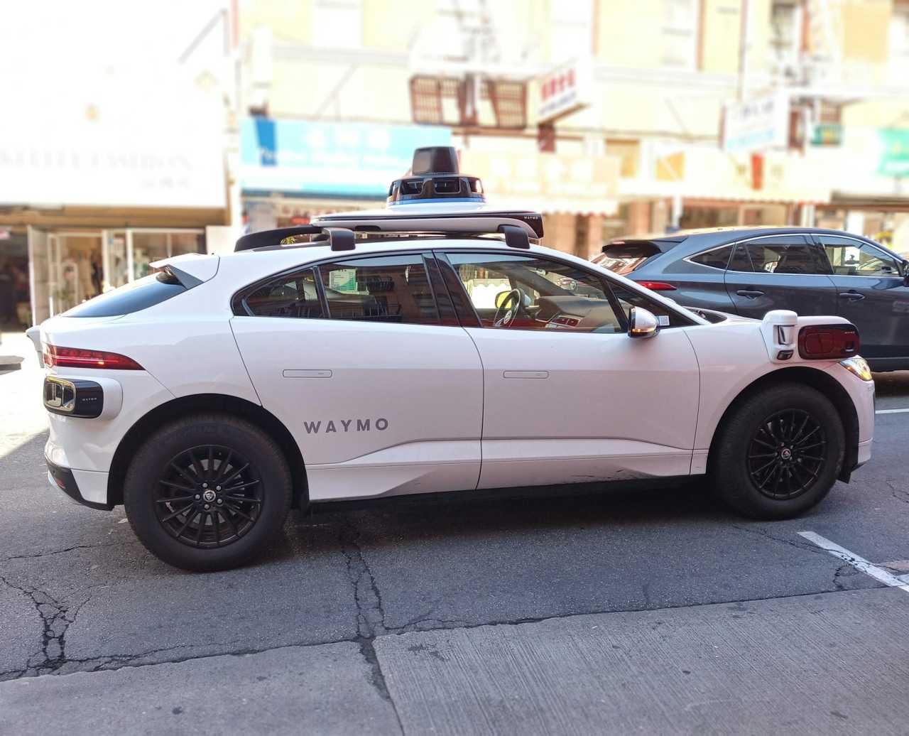 Man gick till attack mot självkörande Waymo