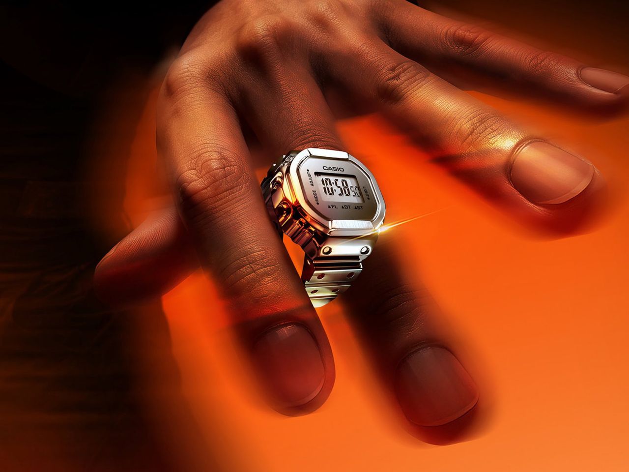 Casios klockring blir smartare