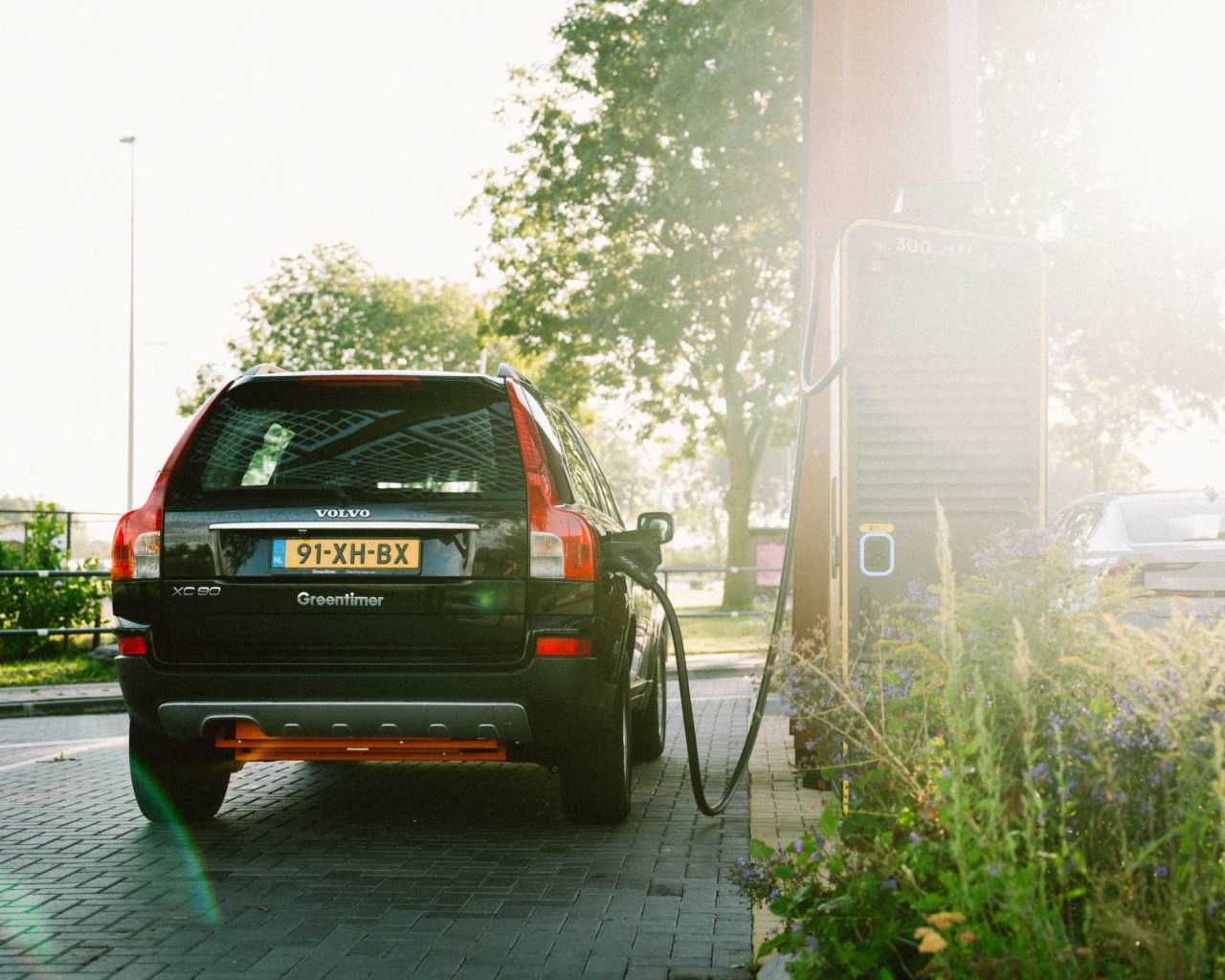 De bygger om gamla Volvo XC90 till elbilar