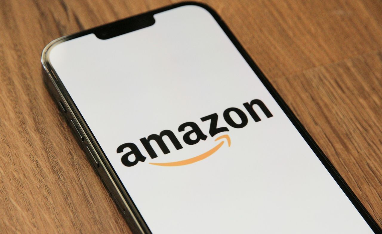 Amazon når 3000 miljarder dollar i börsvärde