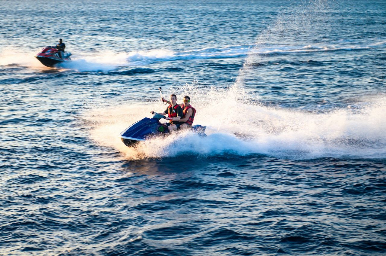 Få förarbevis för vattenskoter har återkallats