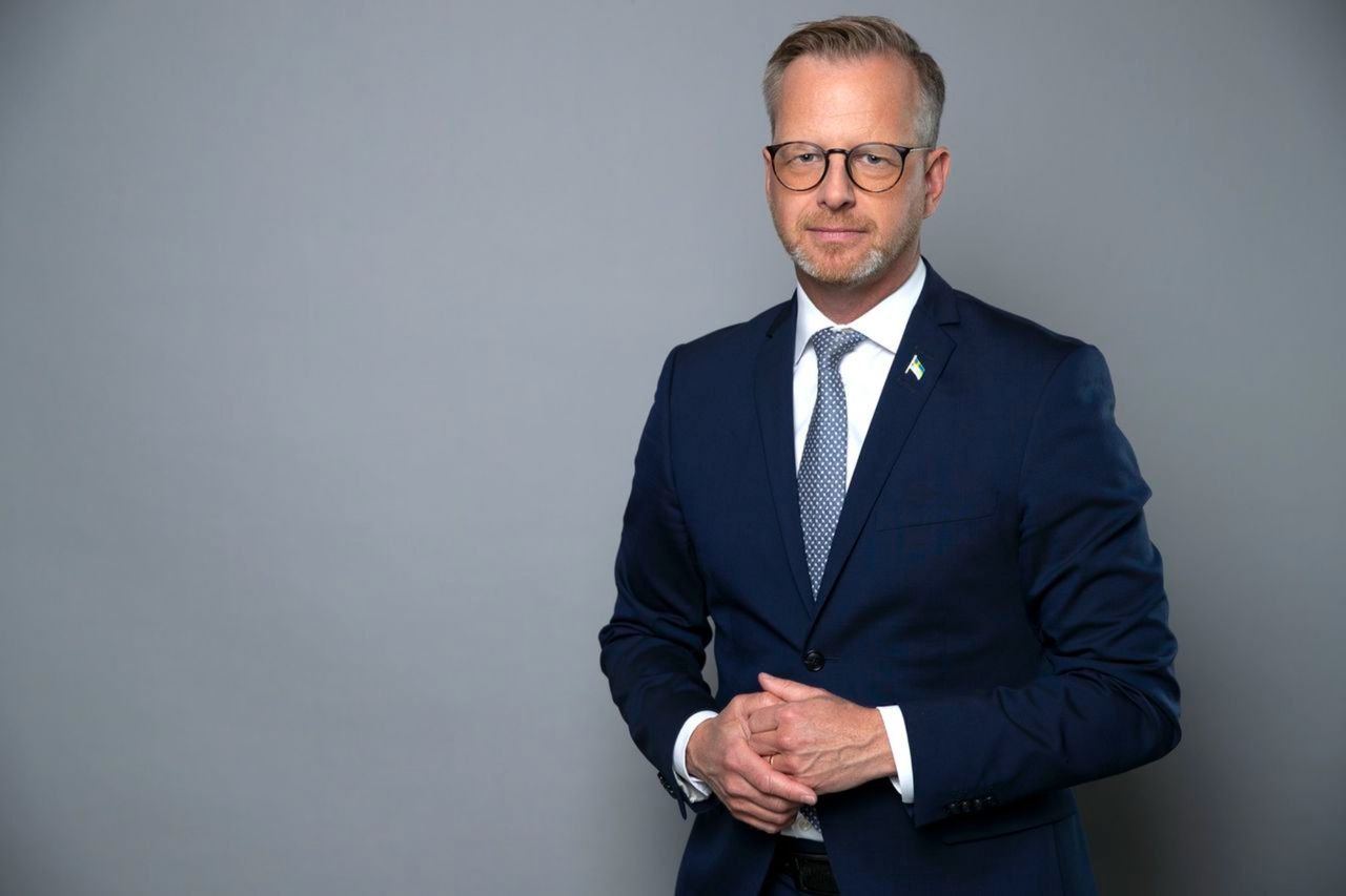 Slut på lånfesten i svensk politik